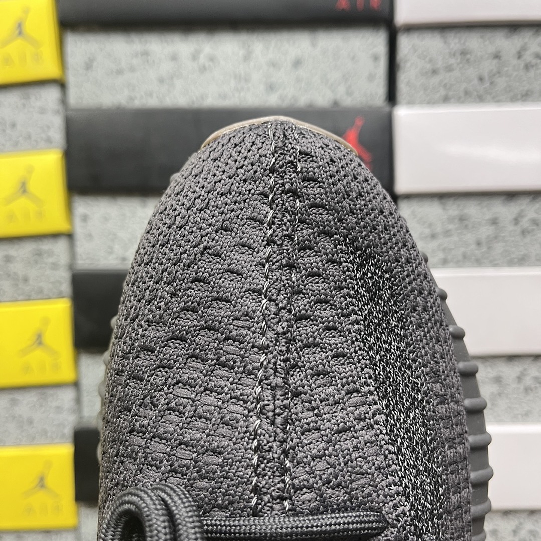 Adidas Yeezy Boost 350 V2 Black Gum Translucent Starry - Image 3
