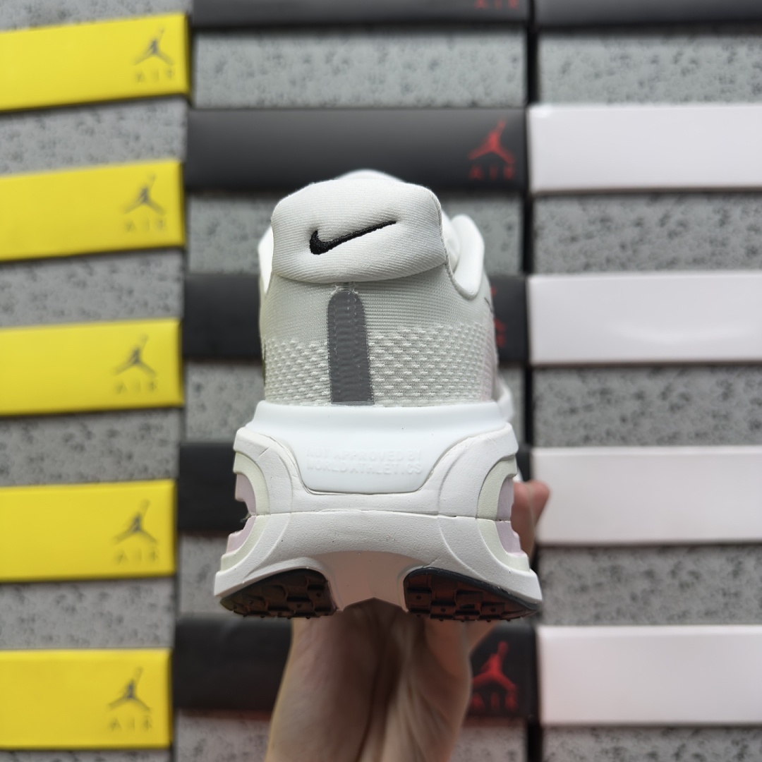 Nike Vomero Premium - Image 6