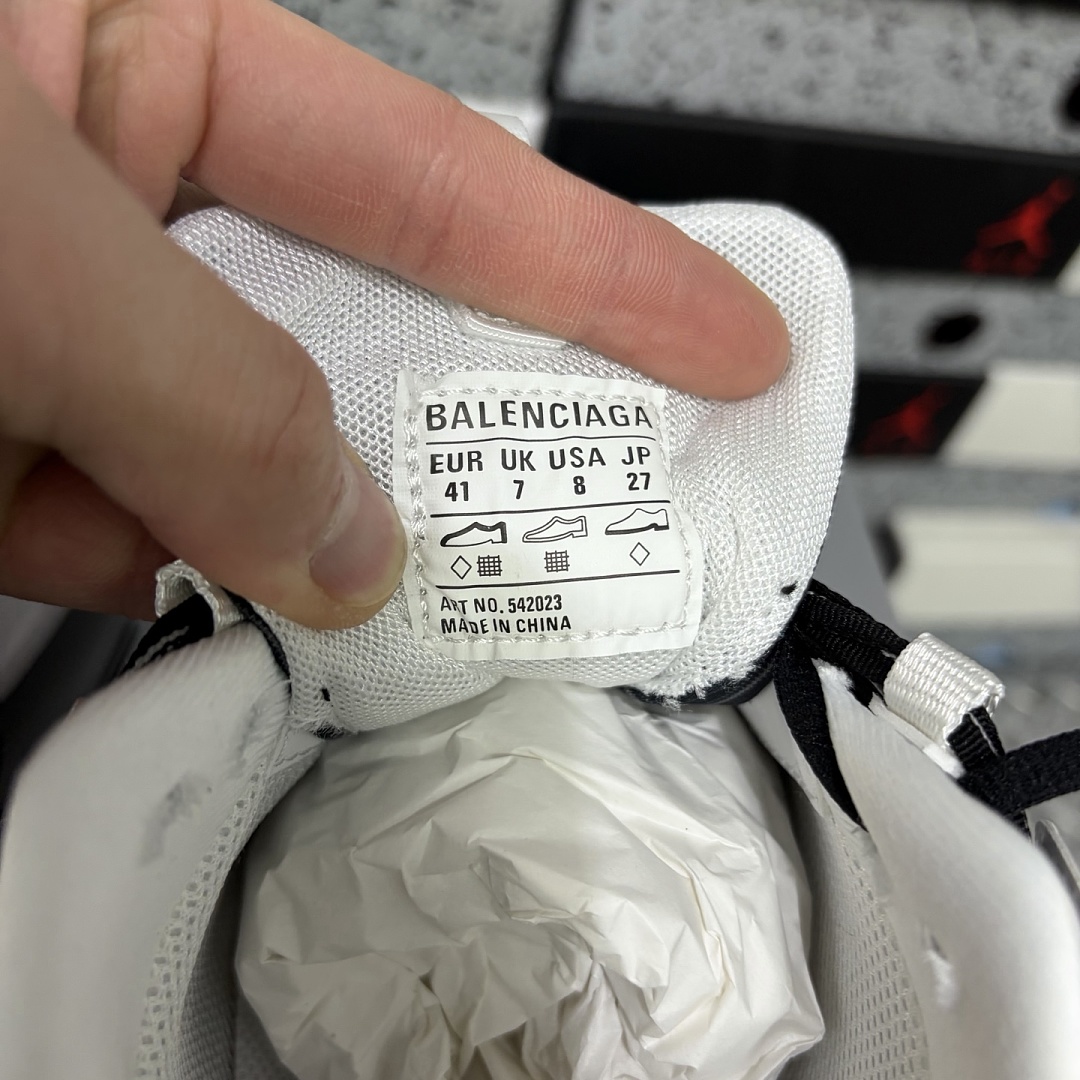 Balenciaga BLCG Track 3.0 - Image 11