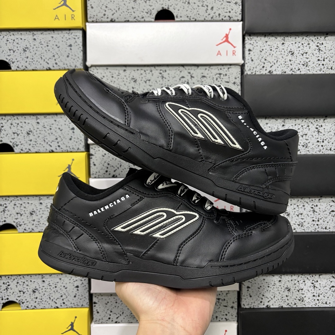 Balenciaga Hamptons Sneakers 1000 - Image 11