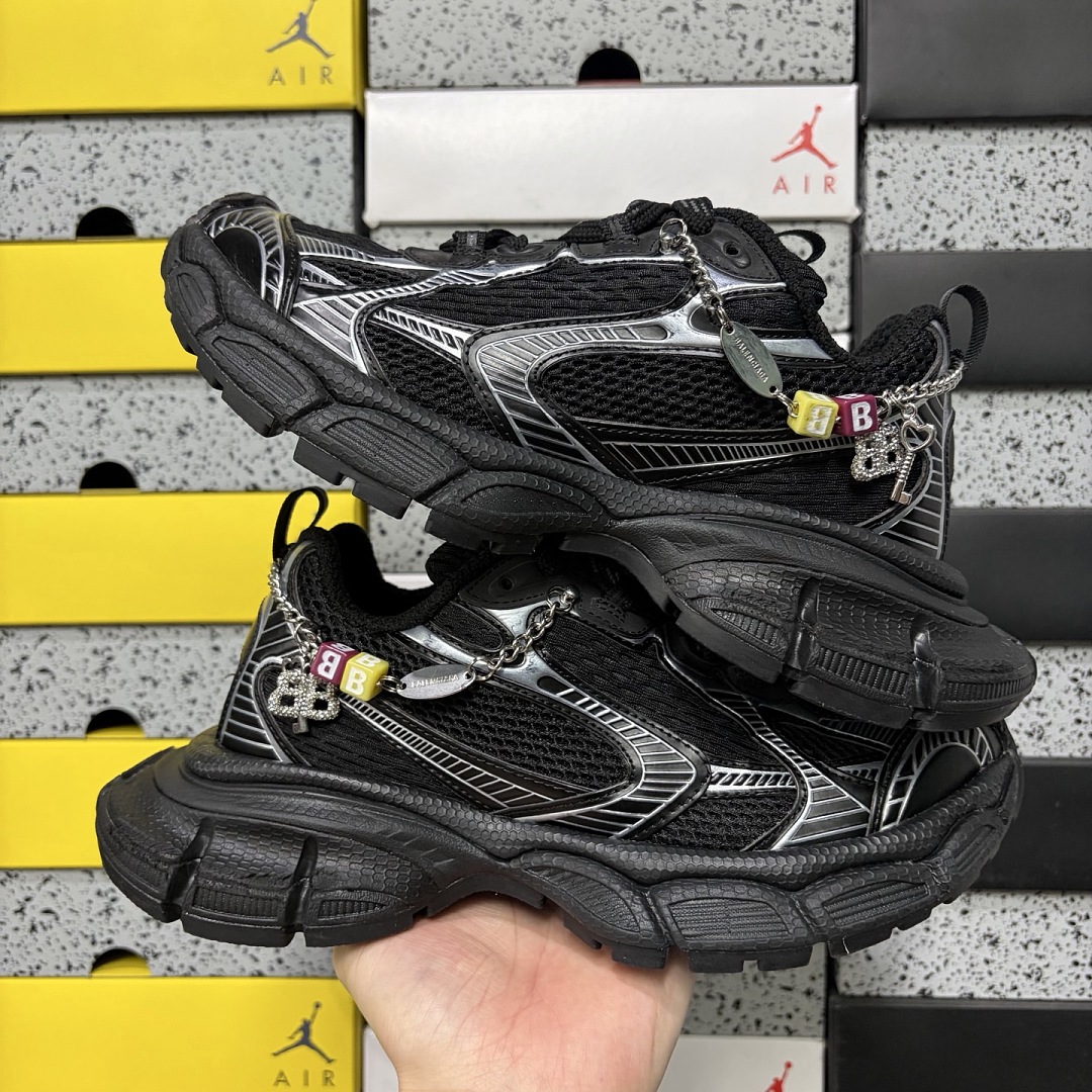 Balenciaga 3Xl - Image 4