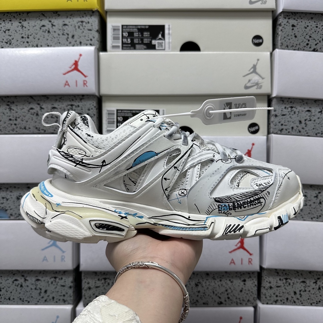 Balenciaga Track - Image 44