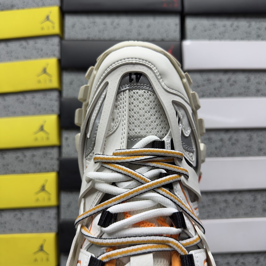 Balenciaga BLCG Track LED 3.0 (Orange) - Image 8