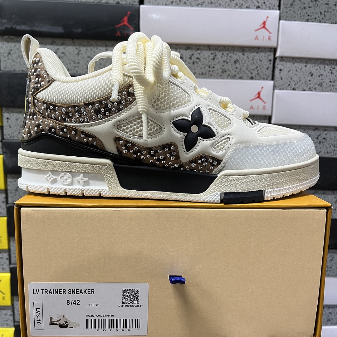 Louis Vuitton Skate Sneaker V3-10