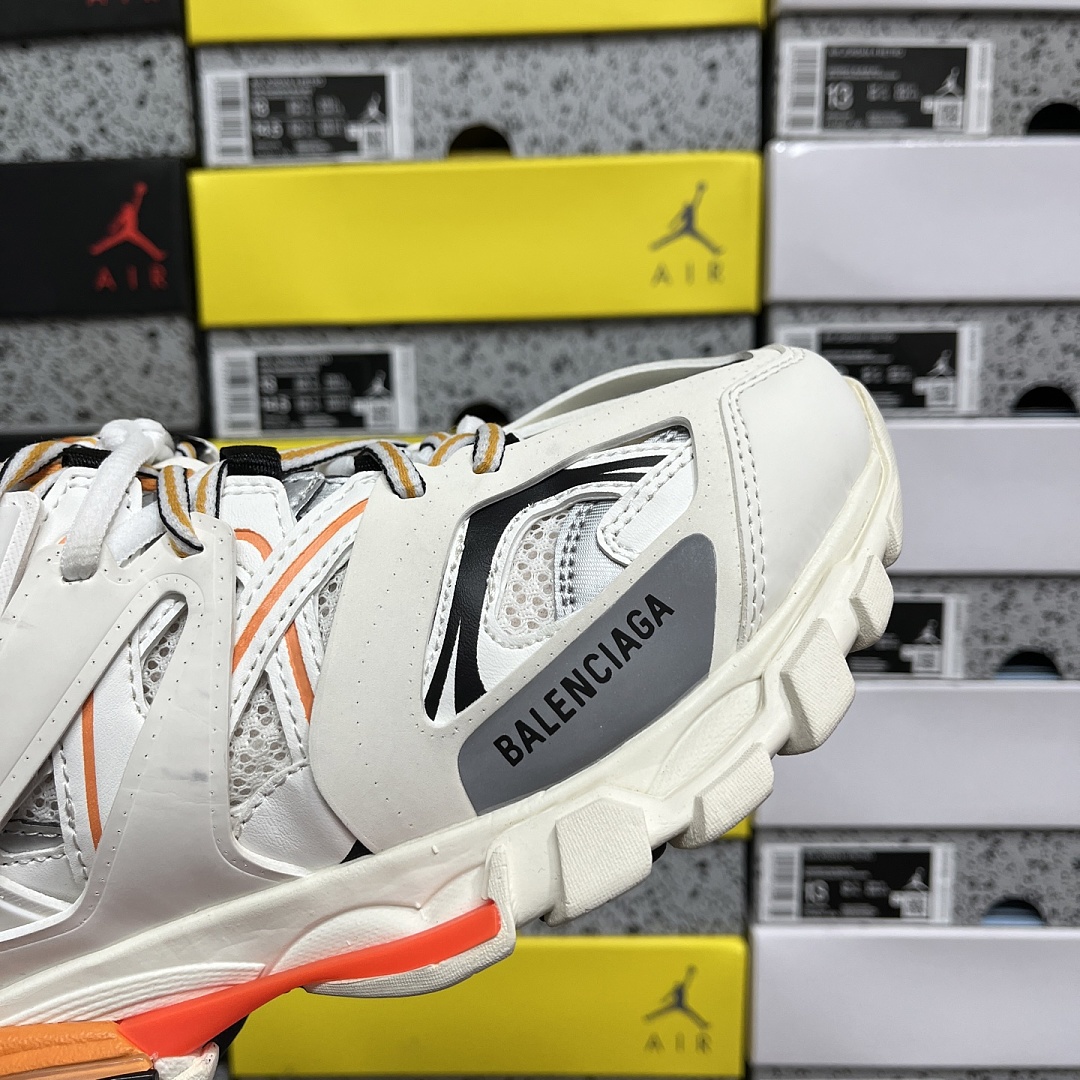 Balenciaga BLCG Track 3.0 - Image 2
