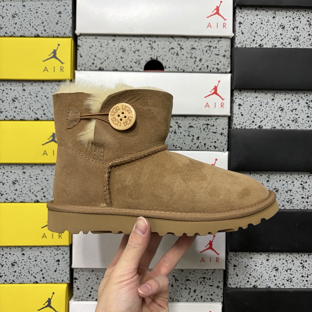 UGG Classic 3352 Buckle Mid -6422 - Image 4
