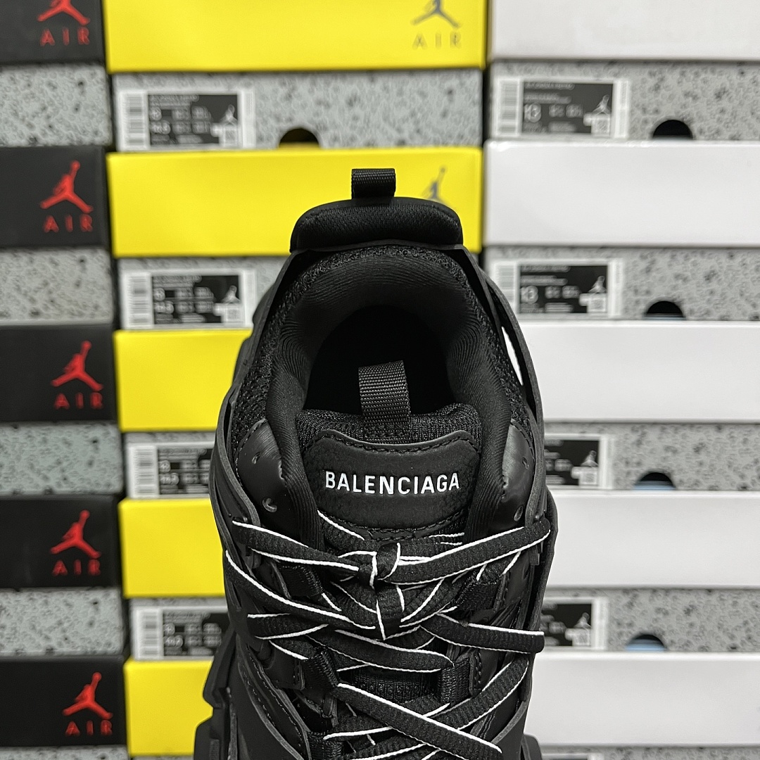 Balenciaga BLCG Track 3.0 - Image 5