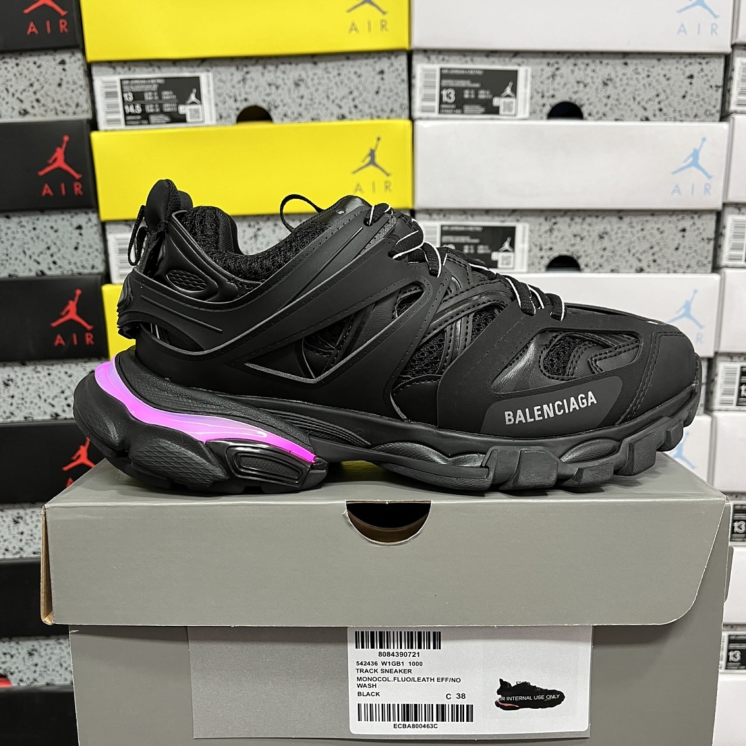 Balenciaga BLCG Track 3.0 Black LED