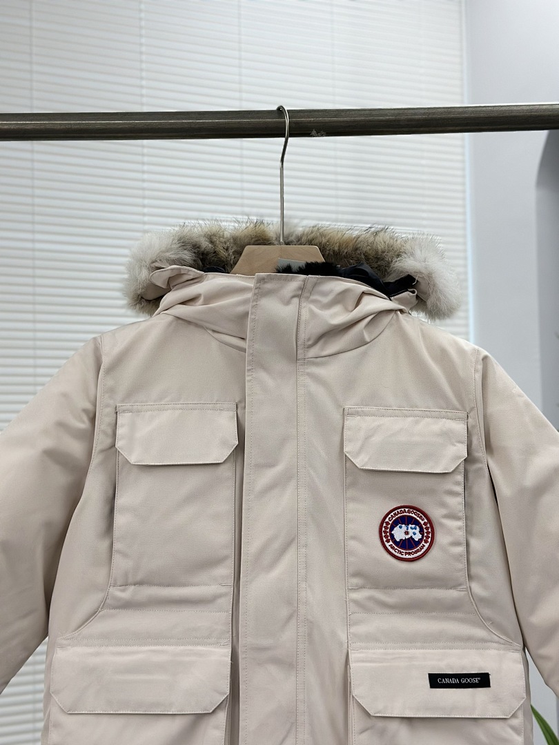 Canada Goose Children's Wear - Image 5