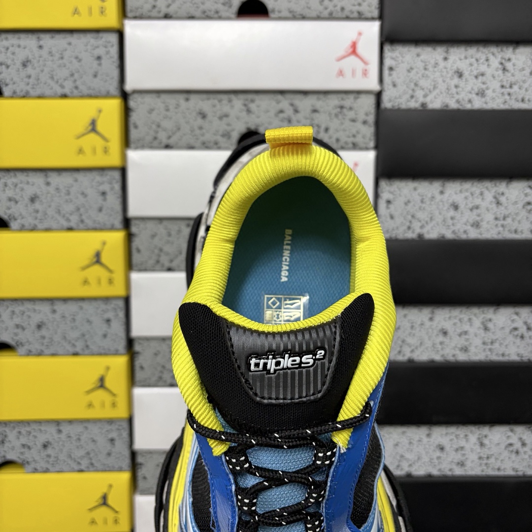 Balenciaga Triple S 2 - Image 4