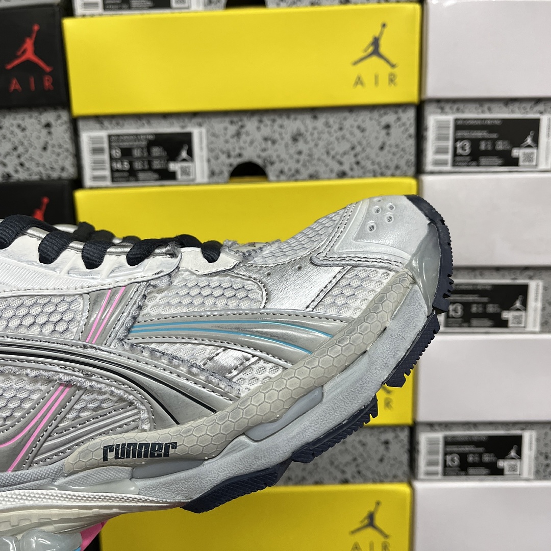 Balenciaga BLCG Runner 7.5 - Image 6