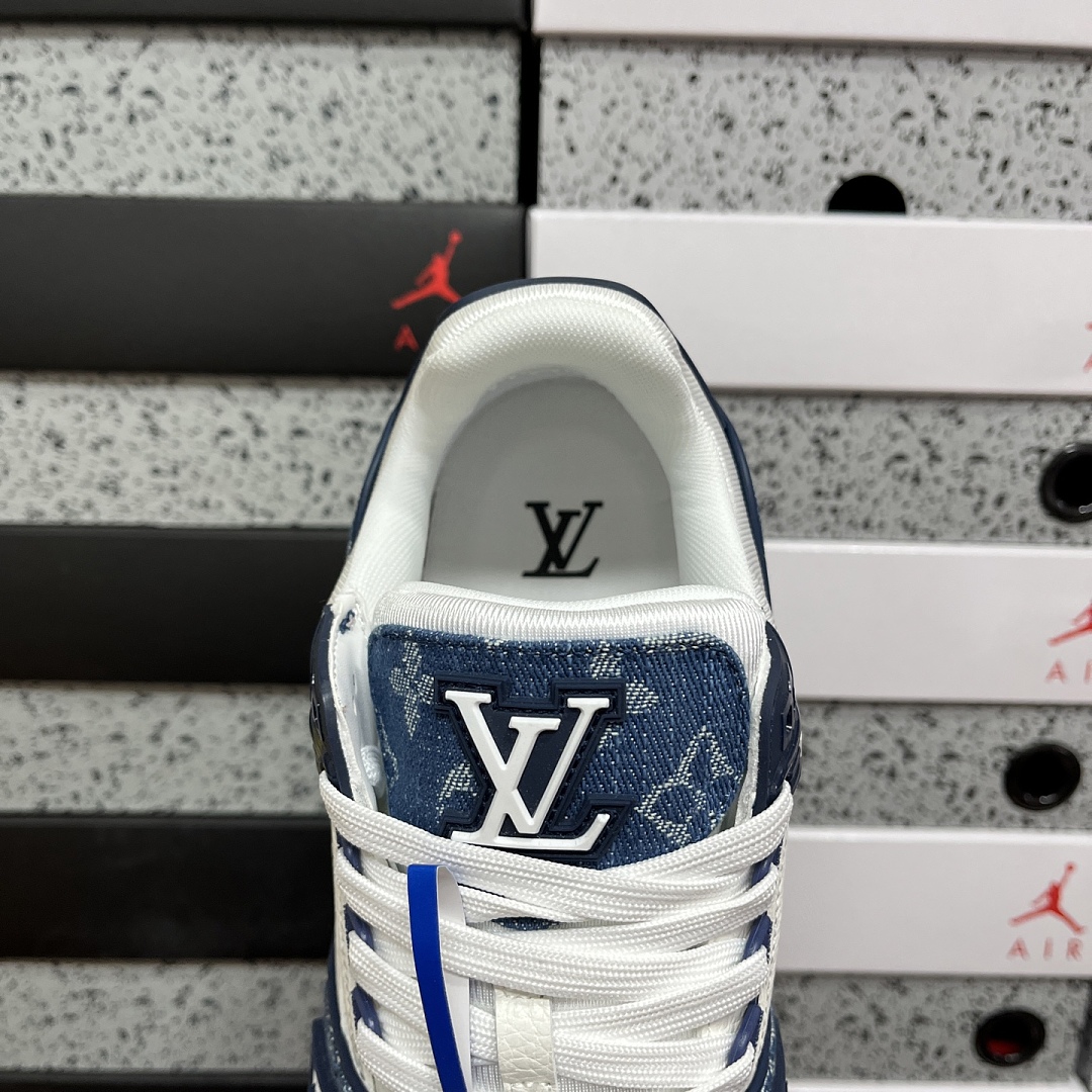 Louis Vuitton Trainer - Image 4