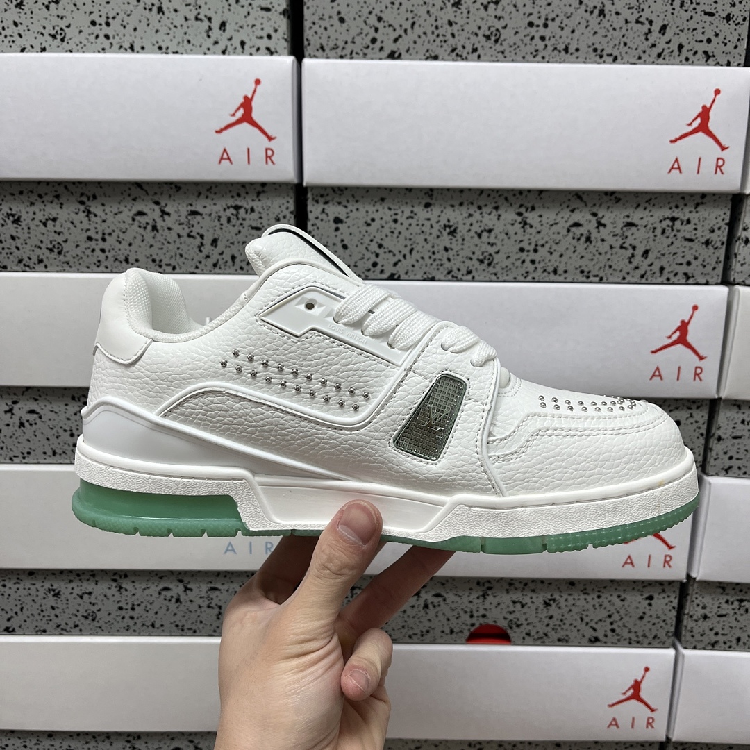 Louis Vuitton Trainer Rhinestone - Image 4
