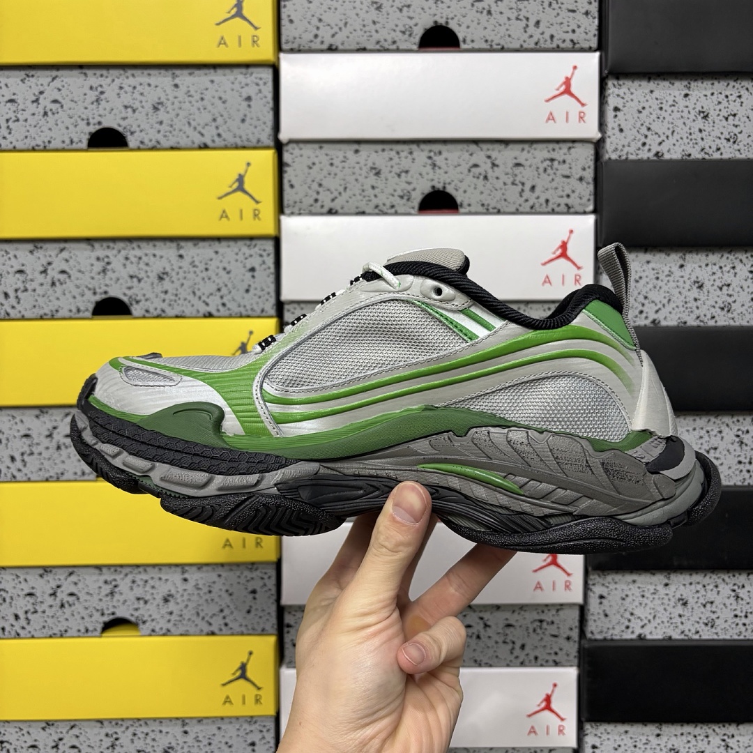 Balenciaga Triple S 2 - Image 8