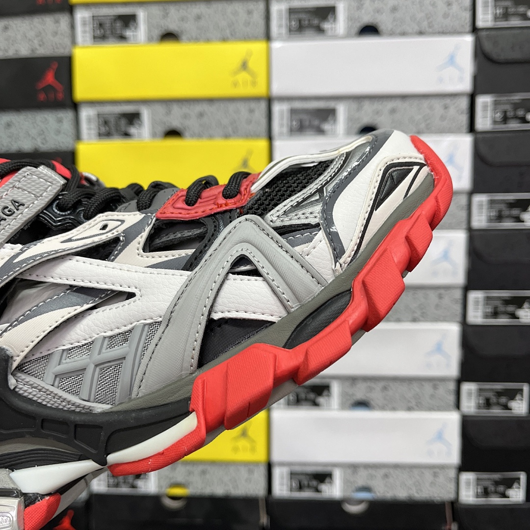 Balenciaga Track 2.0 - Image 57