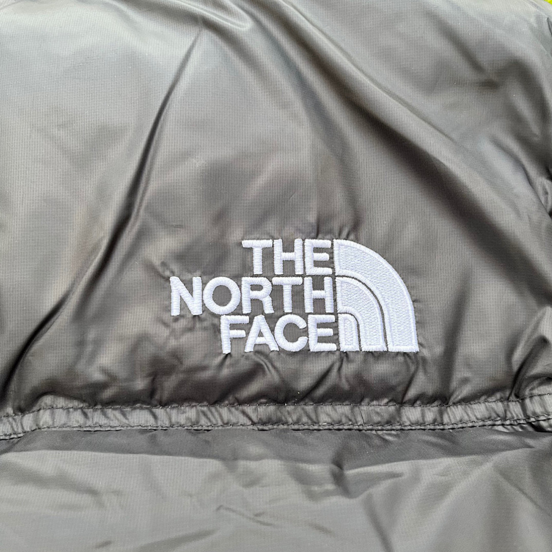 The North Face TNF 1996 Retro Nuptse 700 Fill Packable Jacket - Image 25