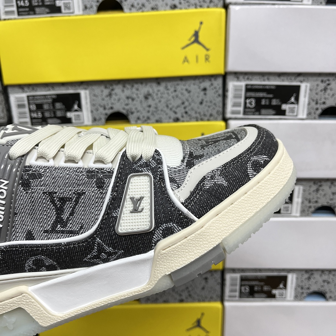 Louis Vuitton Trainer 1-10 - Image 6