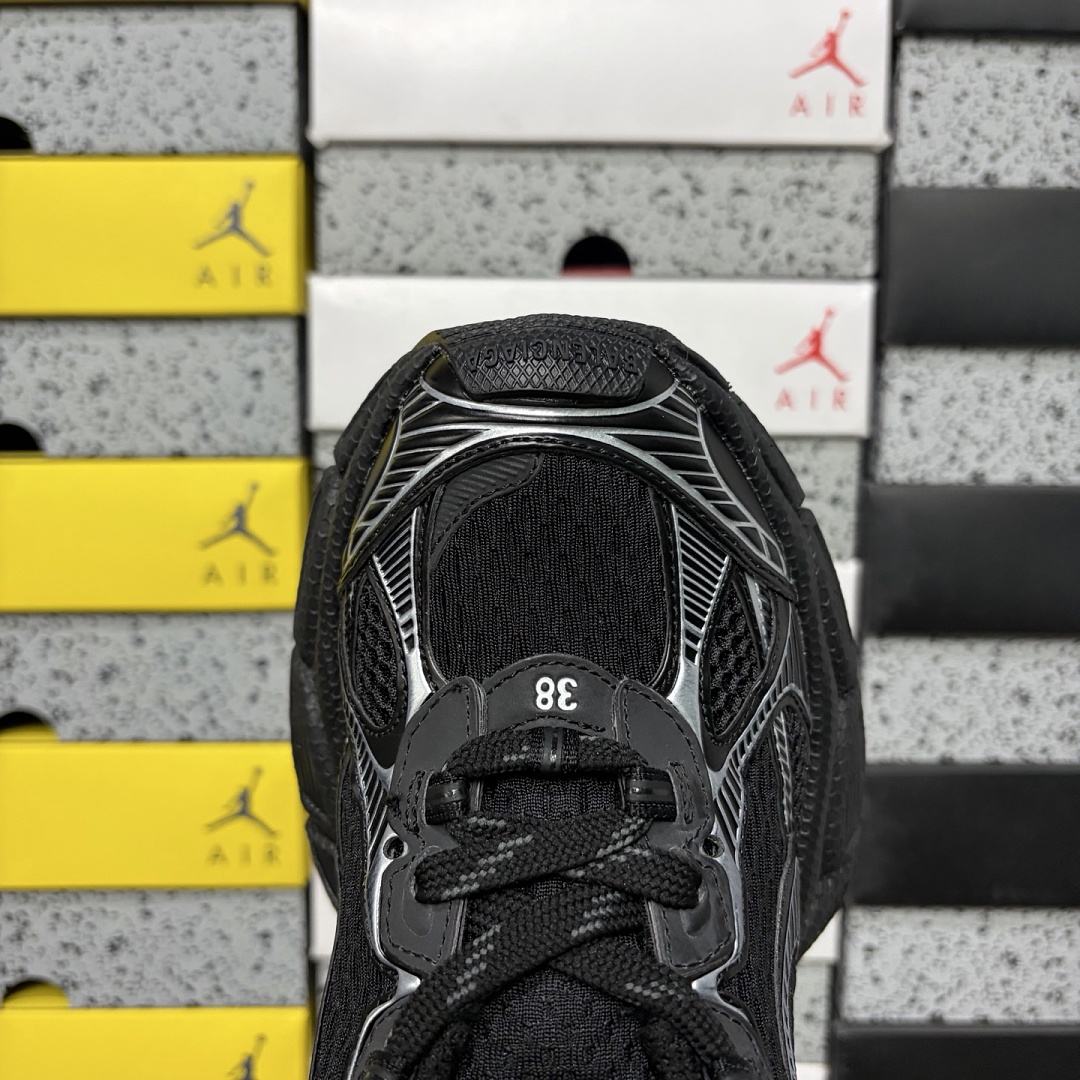 Balenciaga 3Xl - Image 11