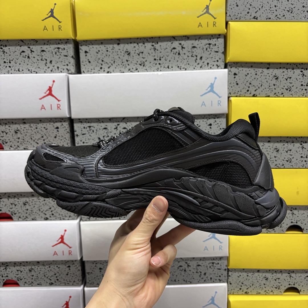 Balenciaga Triple S 2 - Image 5
