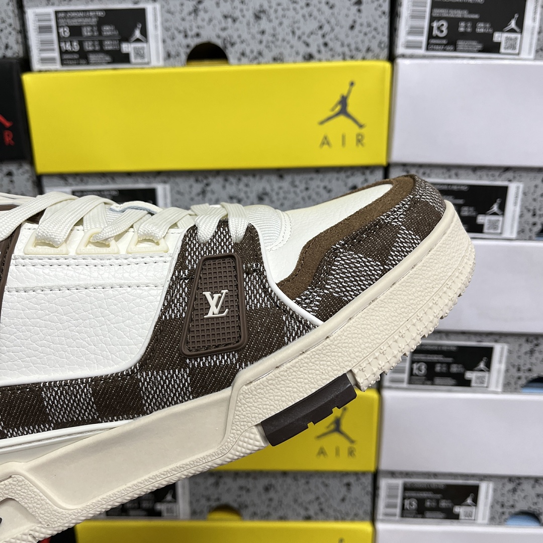 Louis Vuitton Trainer 1-08 - Image 8