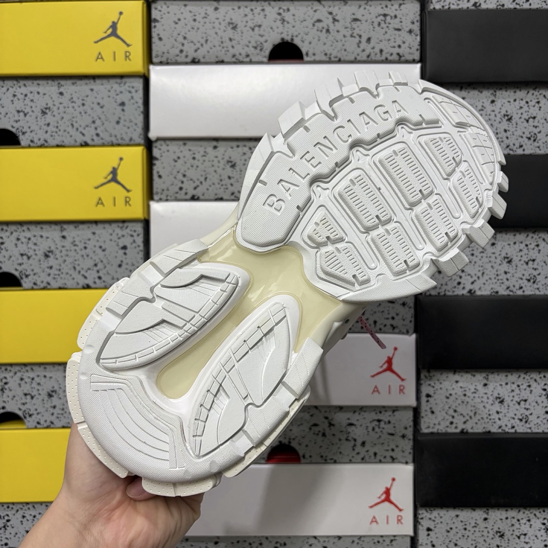 Balenciaga BLCG Track 3.0 - Image 7