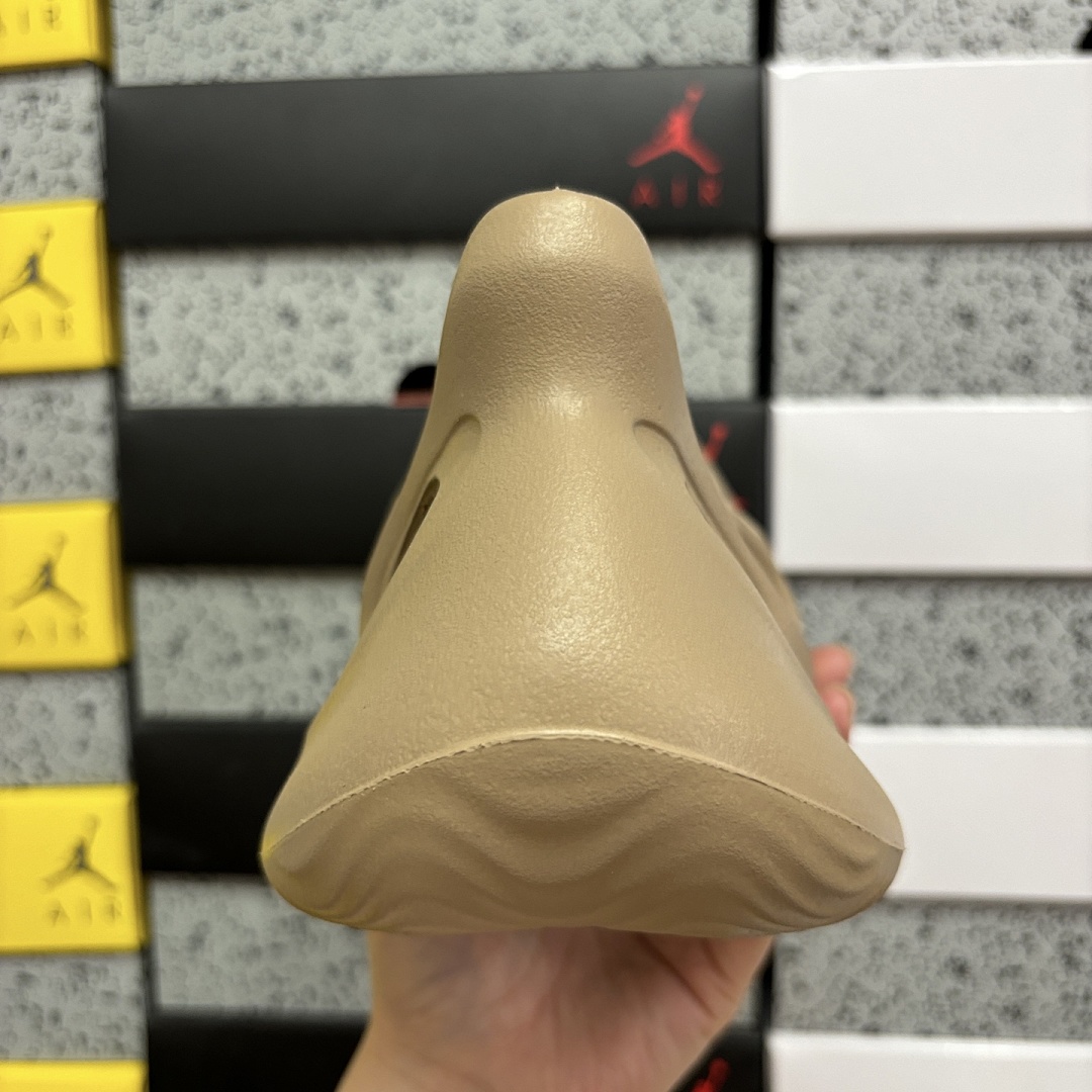Adidas Slide/Foam Runner - Image 87