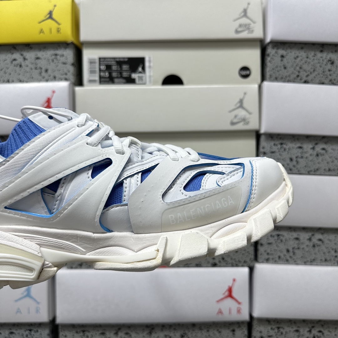Balenciaga Track - Image 32