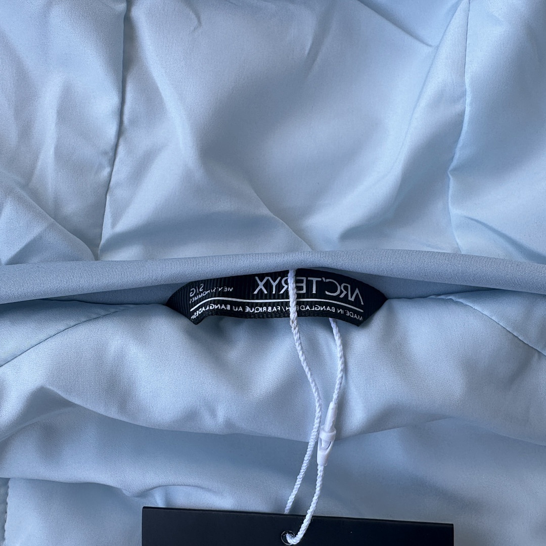 Arc'teryx Atom Heavyweight Hoody 2.0 - Image 12