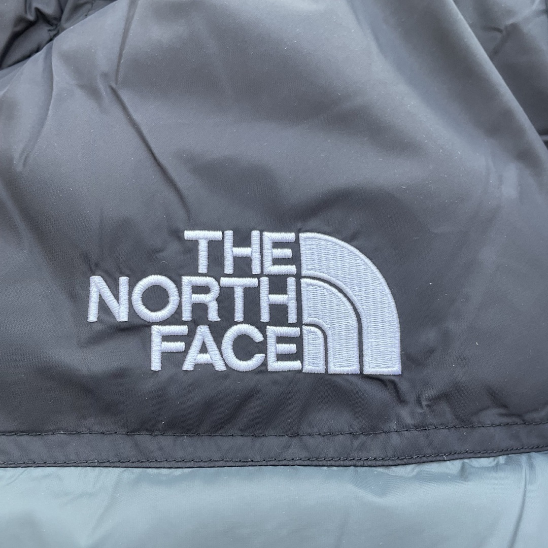 The North Face TNF 1996 Retro Nuptse 700 Fill Packable Jacket - Image 11