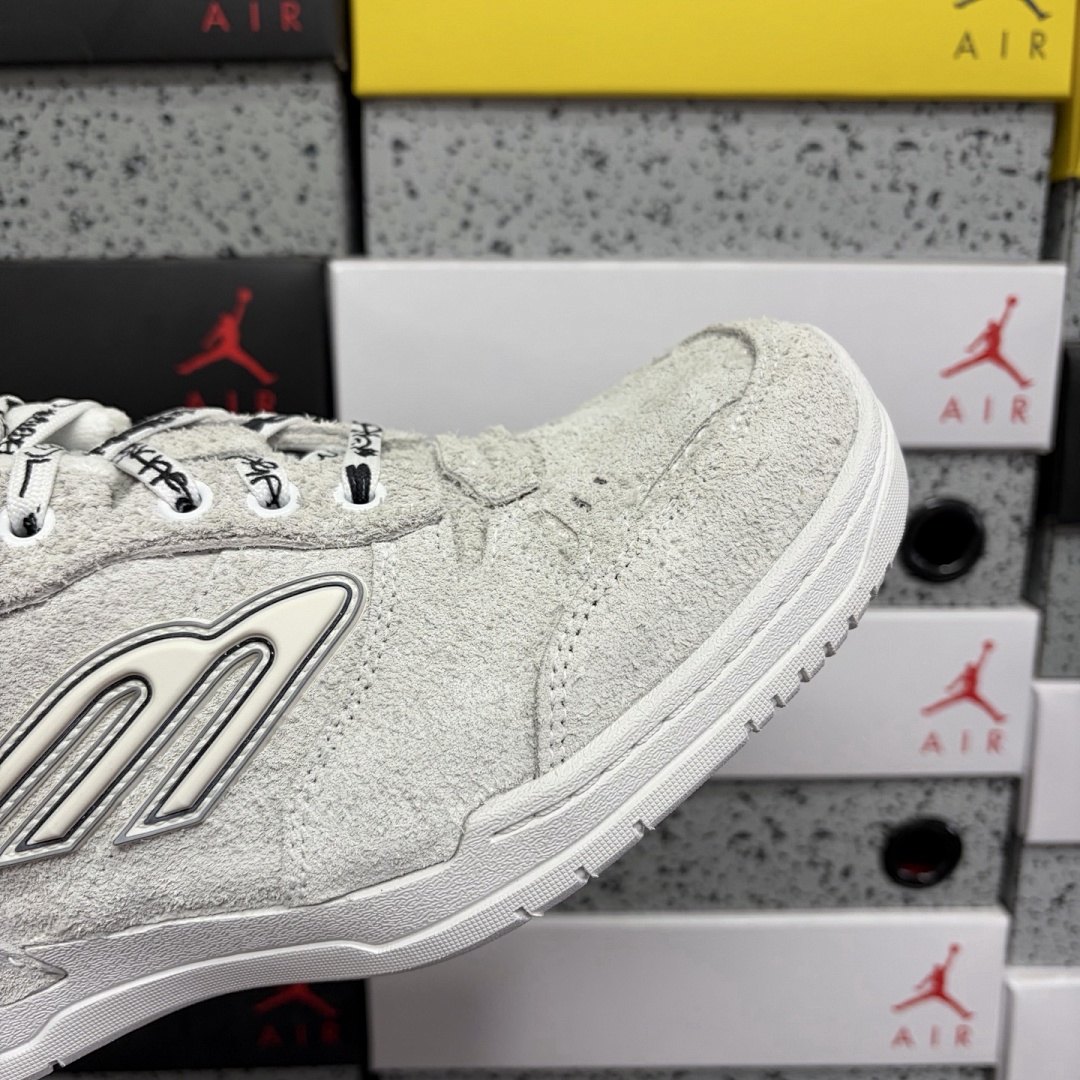 Balenciaga Hamptons Sneakers 18 Gen - Image 7