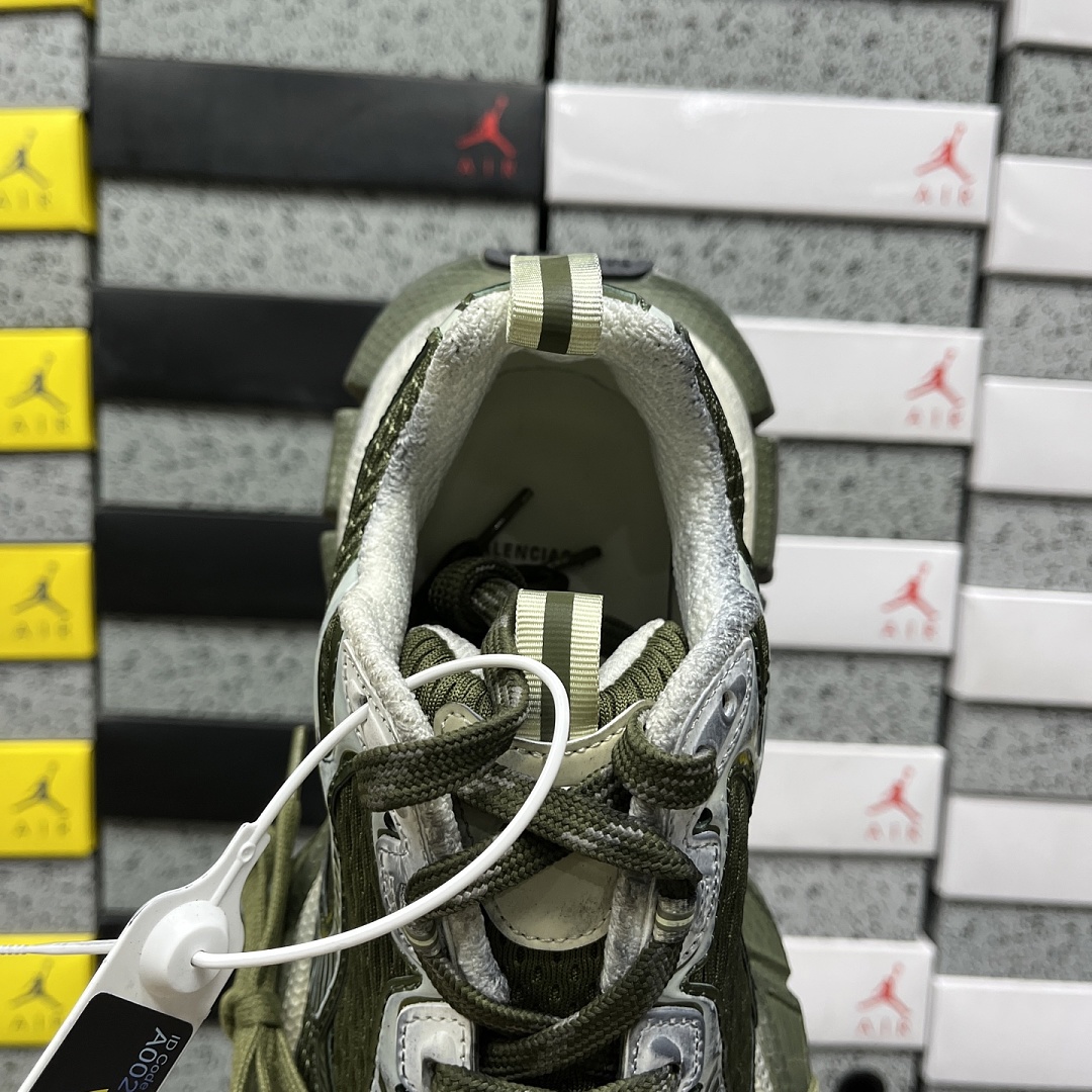 Balenciaga BLCG 3Xl - Image 21