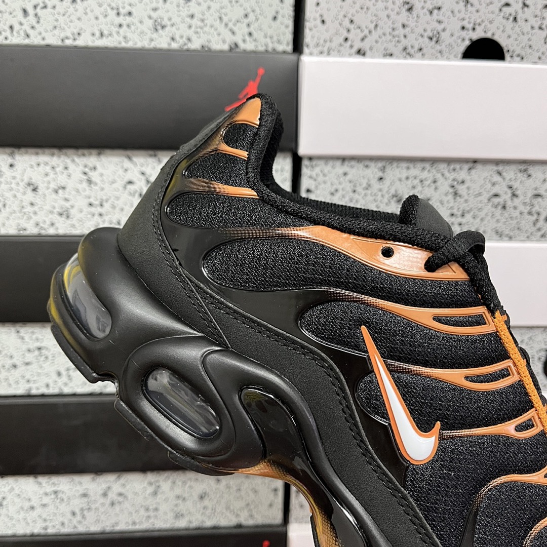 Nike Air Max Plus Dark Obsidian Monarch - Image 6
