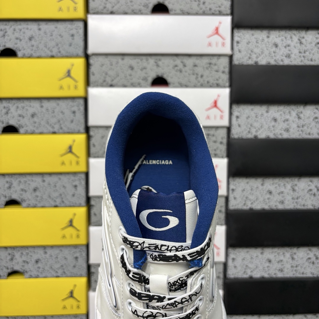 Balenciaga Hamptons Sneakers 9141 - Image 4