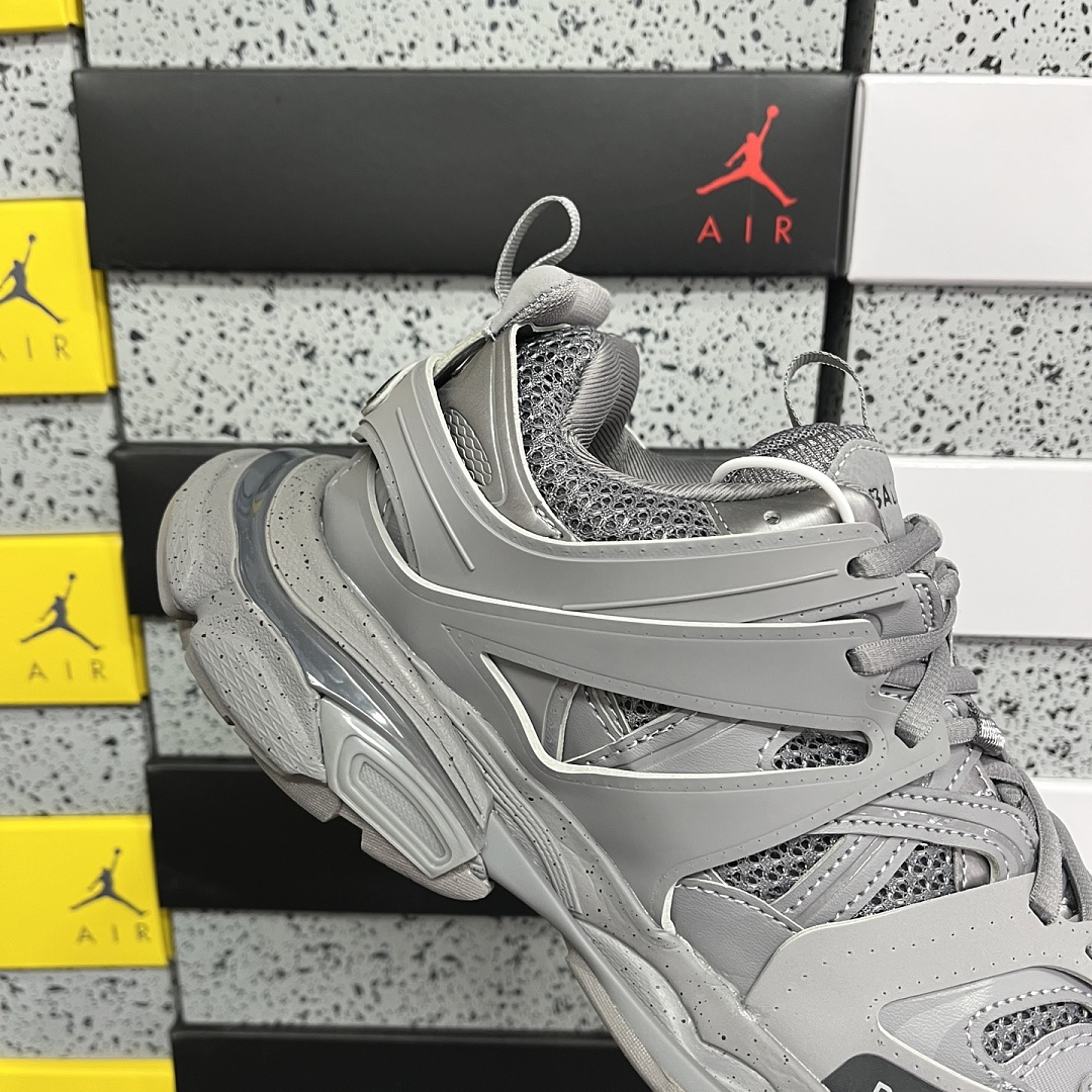 Balenciaga Track - Image 5