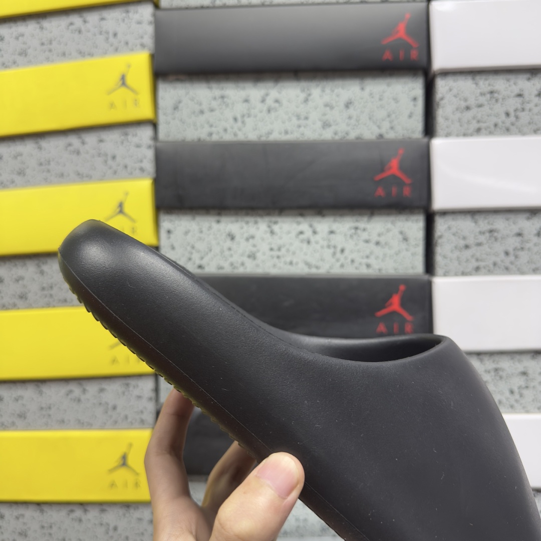 Adidas YOO Black (Surface) - Image 5