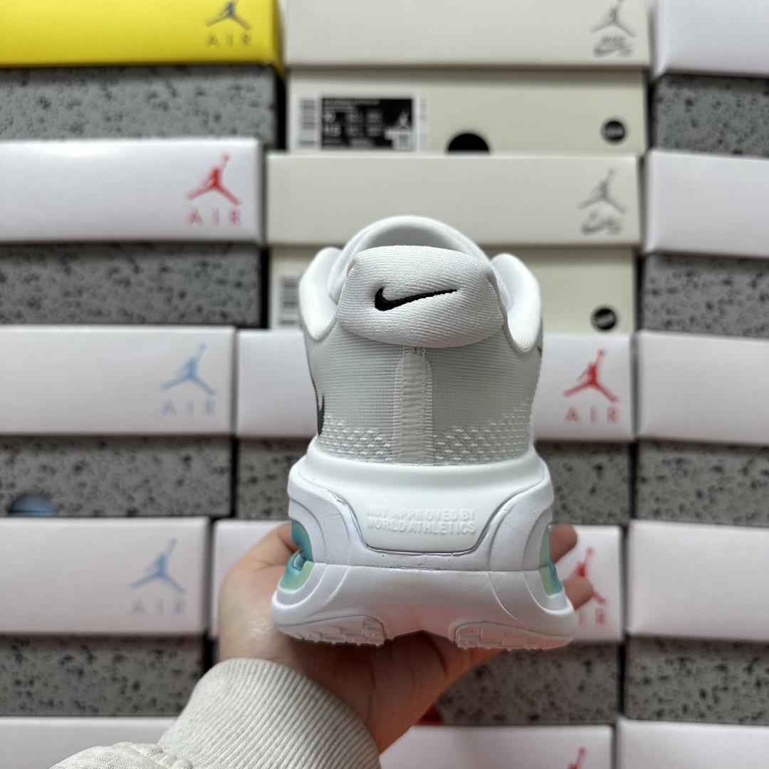 Nike Vomero Premium HQ2050-836 - Image 8