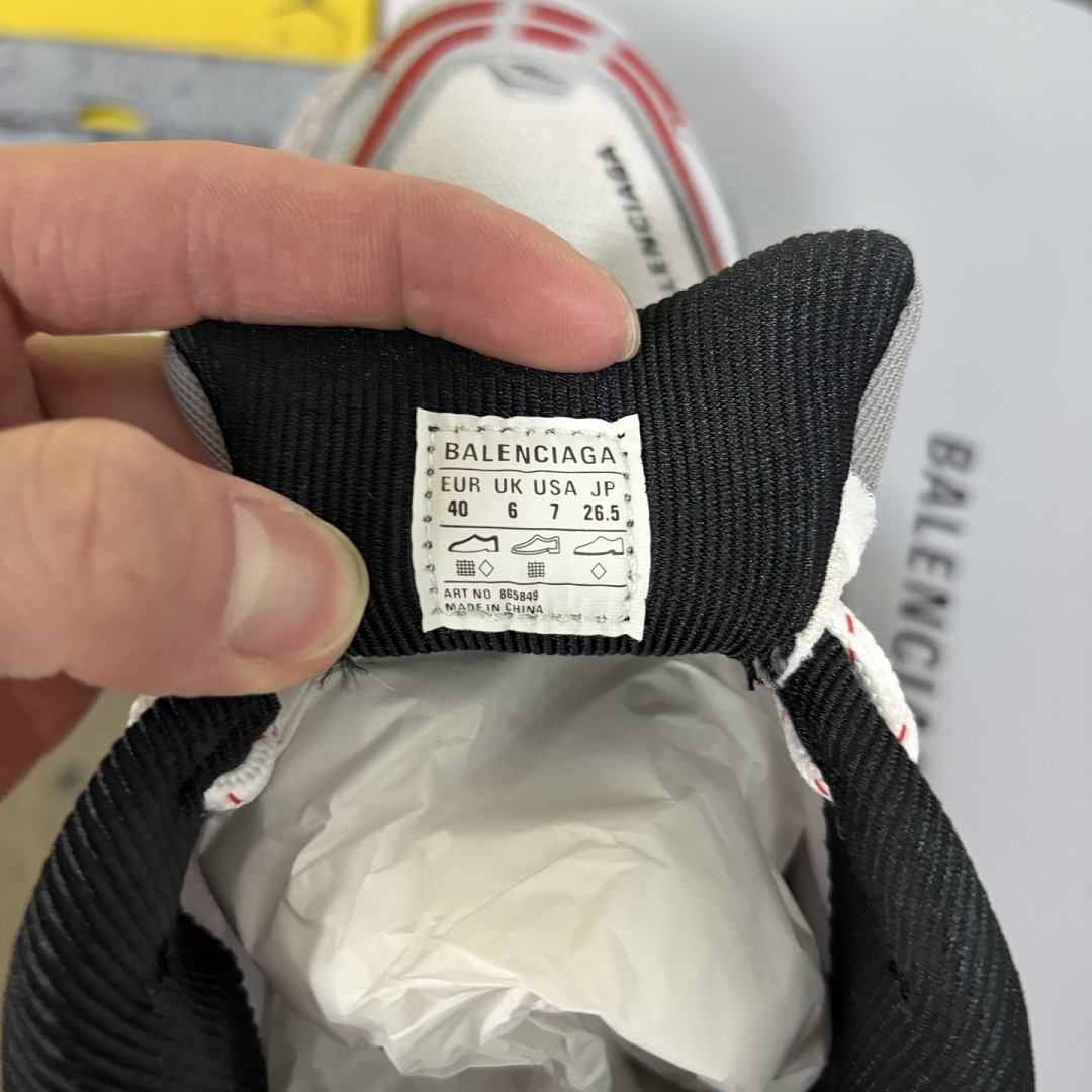 Balenciaga Triple S 2 - Image 9