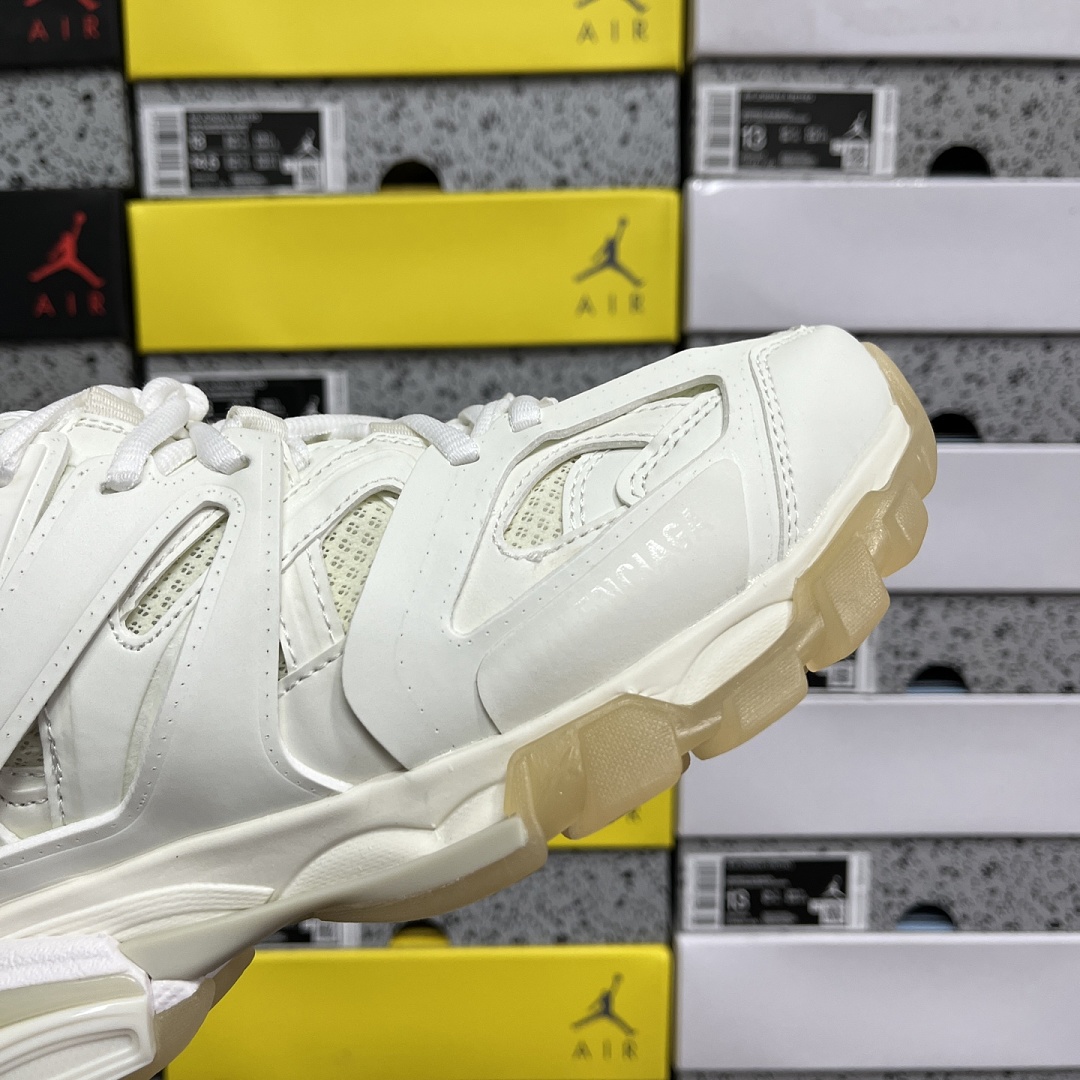 Balenciaga BLCG Track 3.0 - Image 6