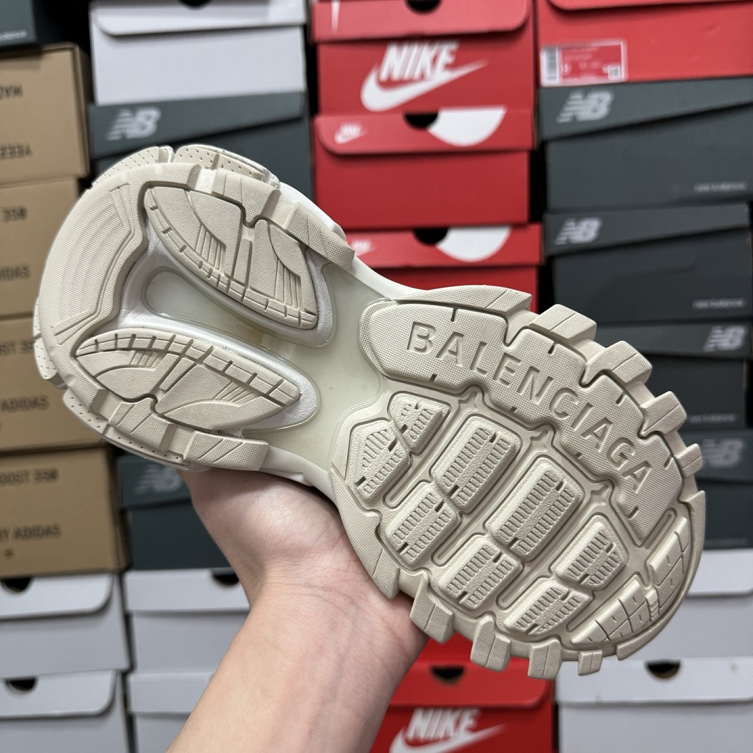 Balenciaga BLCG Track - Image 50