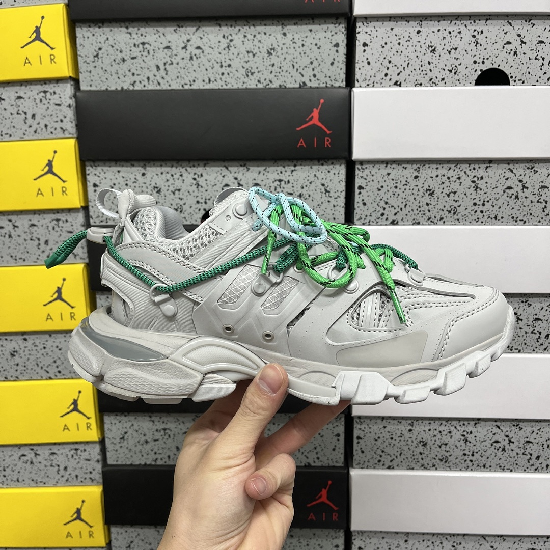 Balenciaga BLCG Track 3.0 - Image 8