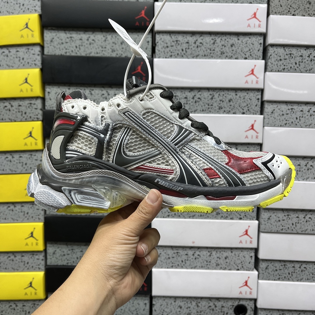 Balenciaga BLCG Runner - Image 45