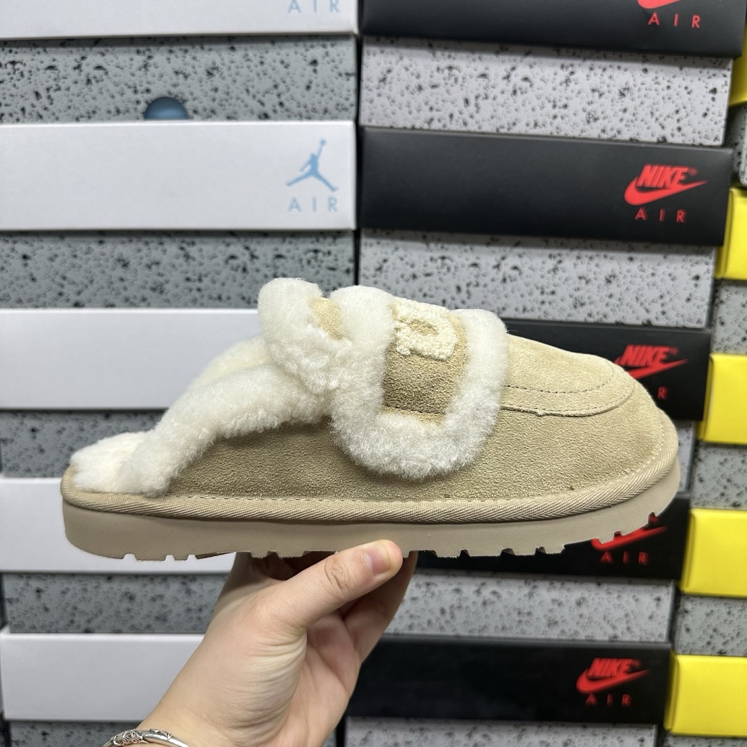 UGG Classic Half Embroidered Sand -5095 - Image 4