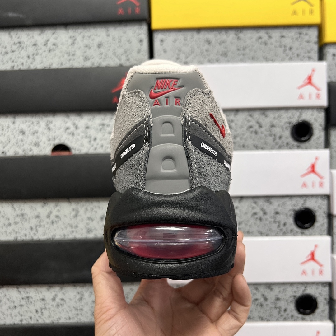 Nike Air Max 95 SP Undefeated Geo Tokyo Bright Crimson - Image 4
