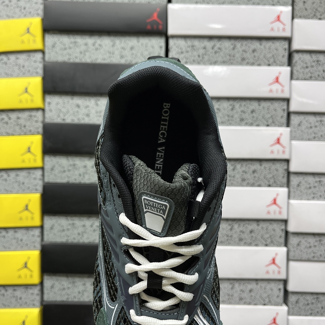Bottega Veneta Orbit Surf Vapor - Image 6