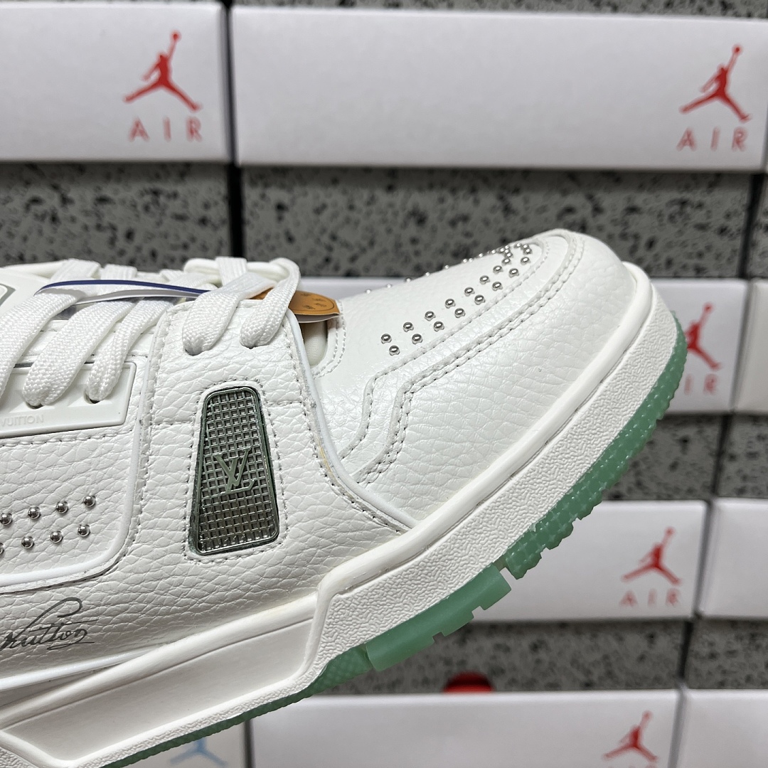 Louis Vuitton Trainer Rhinestone - Image 8