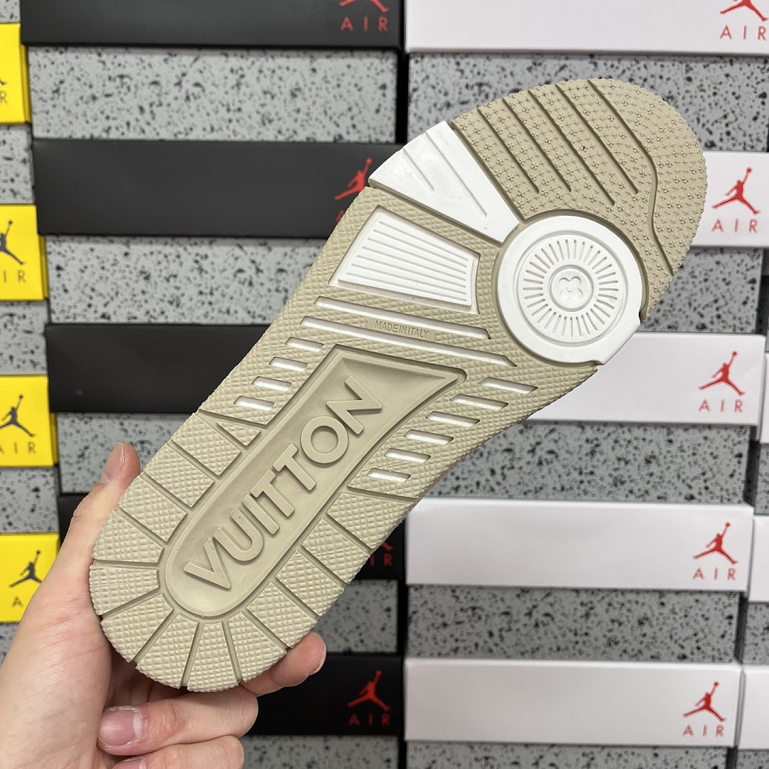 Louis Vuitton Trainer 1-13 - Image 2