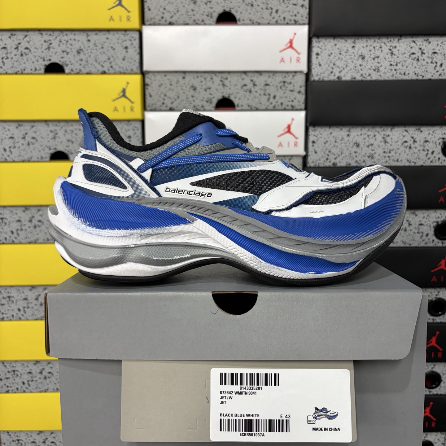 Balenciaga Jet 26 - Image 13