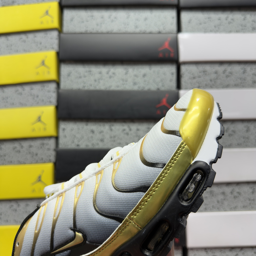 Nike Air Max Plus - Image 3