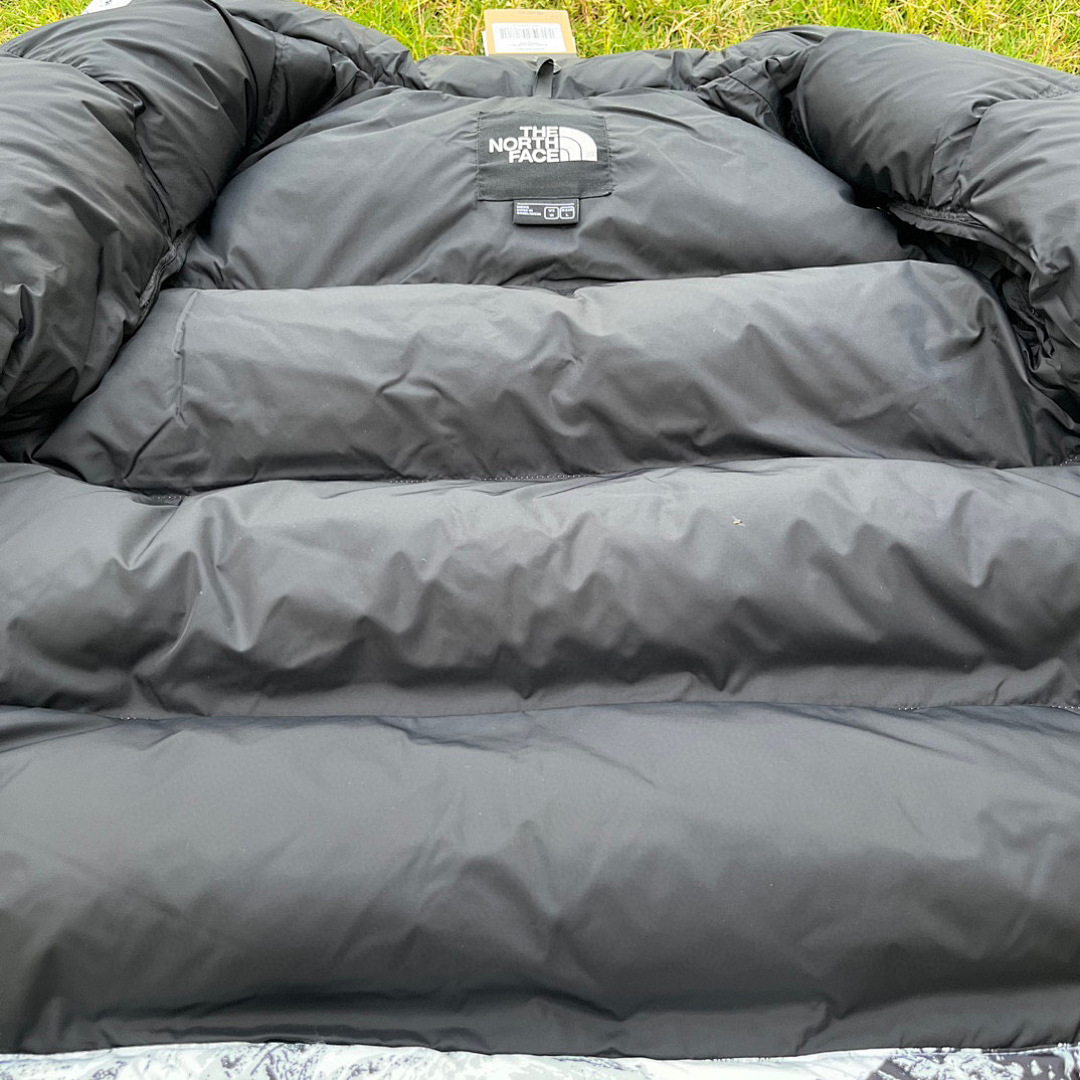 The North Face TNF 1996 Retro Nuptse 700 Fill Packable Jacket - Image 6