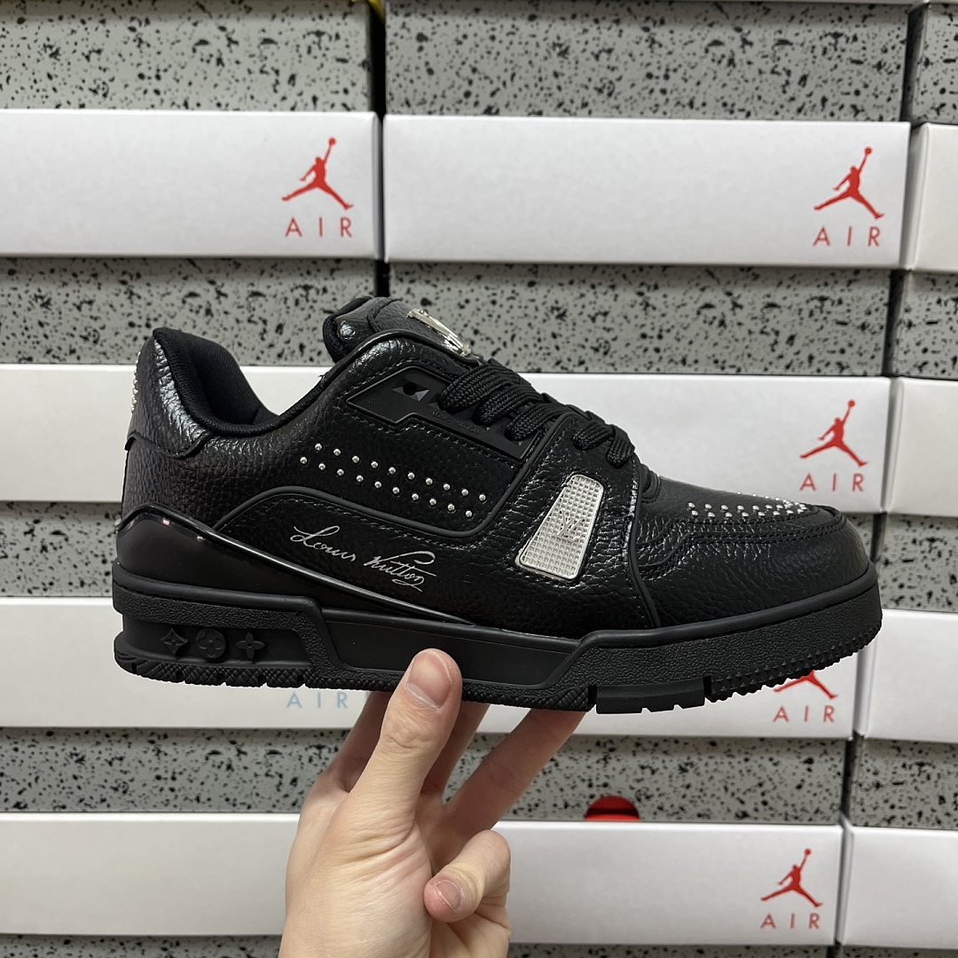 Louis Vuitton Trainer Rhinestone - Image 9